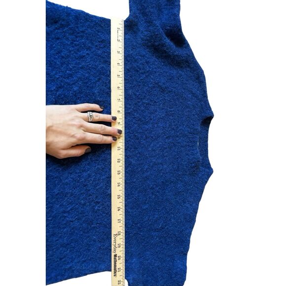 Wrap London Bouclé round neck sweater Alpaca  Deep Cobalt Blue size 4 6 - Picture 5 of 8
